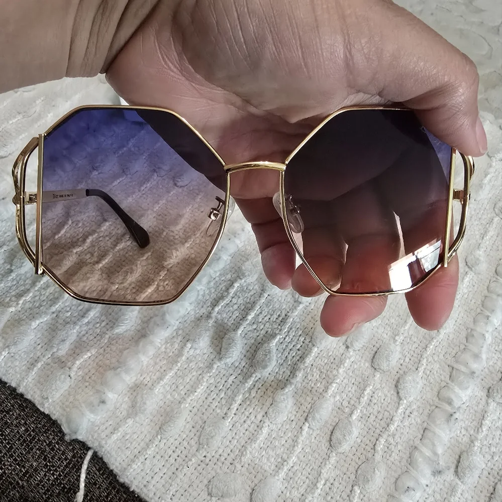 New Gradient Hexagonal Sunglasses - Picture 4 of 4